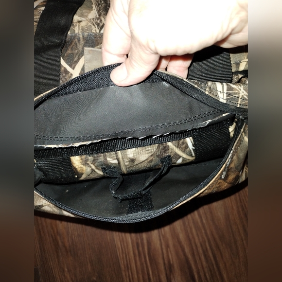 Game Winner Camo Duffle Duffel Hunting Camping Hiking Bag Advantage Max 4 - Picture 12 of 16